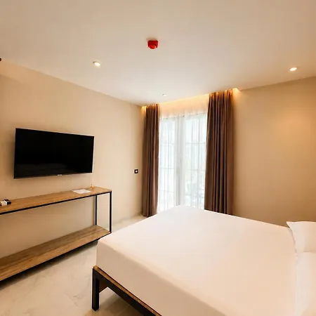 Blester Durres Hotel 4*