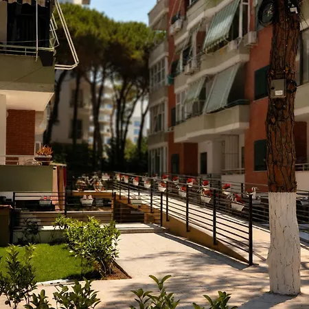 Blester Durres Hotel Golem (Tirana)