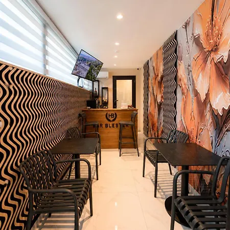 Blester Durres Hotel Golem (Tirana)